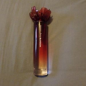 BBW Japanese Cherry Blossom purfume